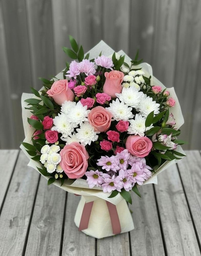 Букет цветов из: Альстромерии, Гвоздики, Розы и Хризантемы в Спартак