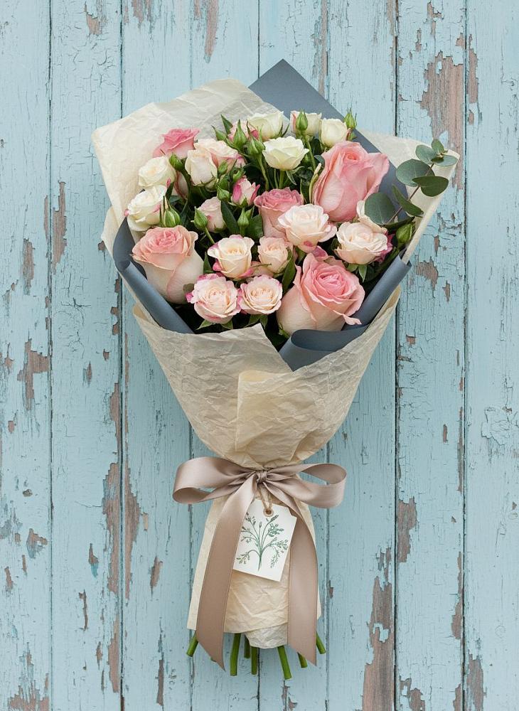 Букет цветов из: Розы в Спартак