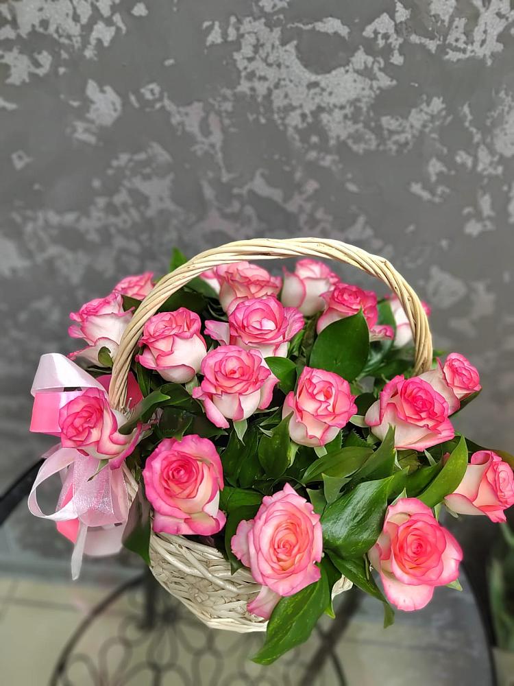 Цветочная композиция из Розы в корзине в Спартак
