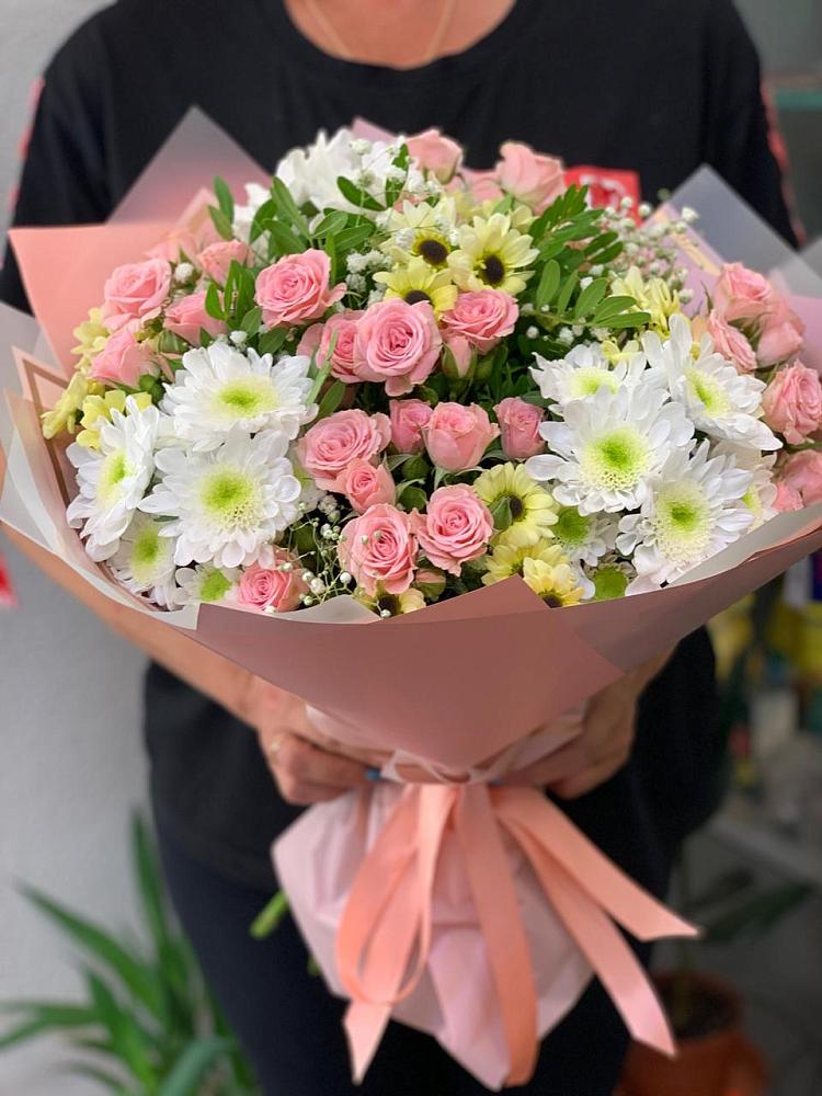 Букет цветов из: Розы и Хризантемы в Спартак