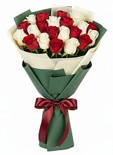 Букет Микс из красных и белых роз в Спартак