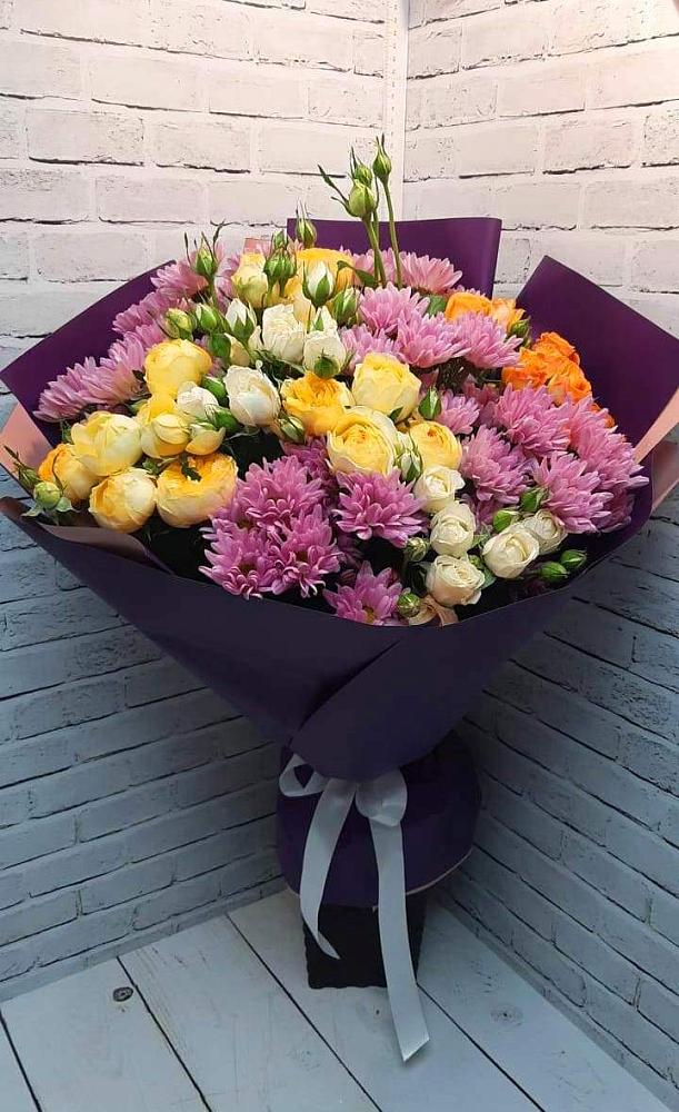 Букет цветов из: Хризантемы и Розы в Спартак