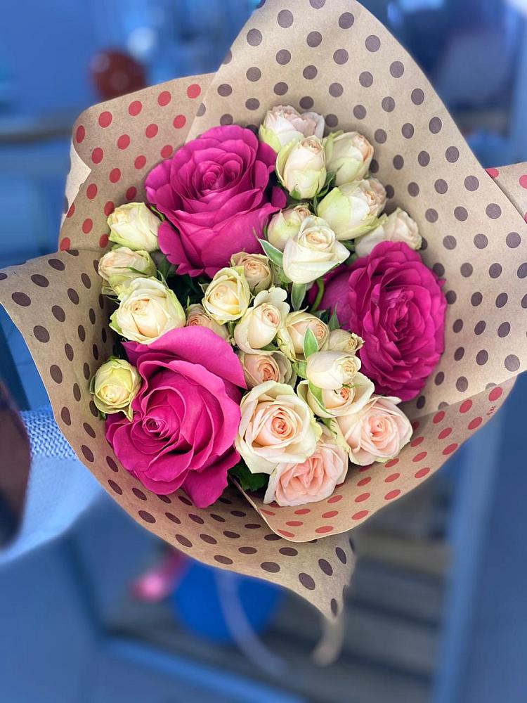 Букет цветов из: Розы в Спартак