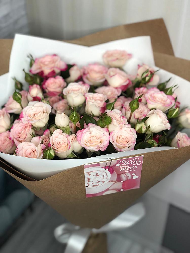 Букет цветов из: Розы в Спартак