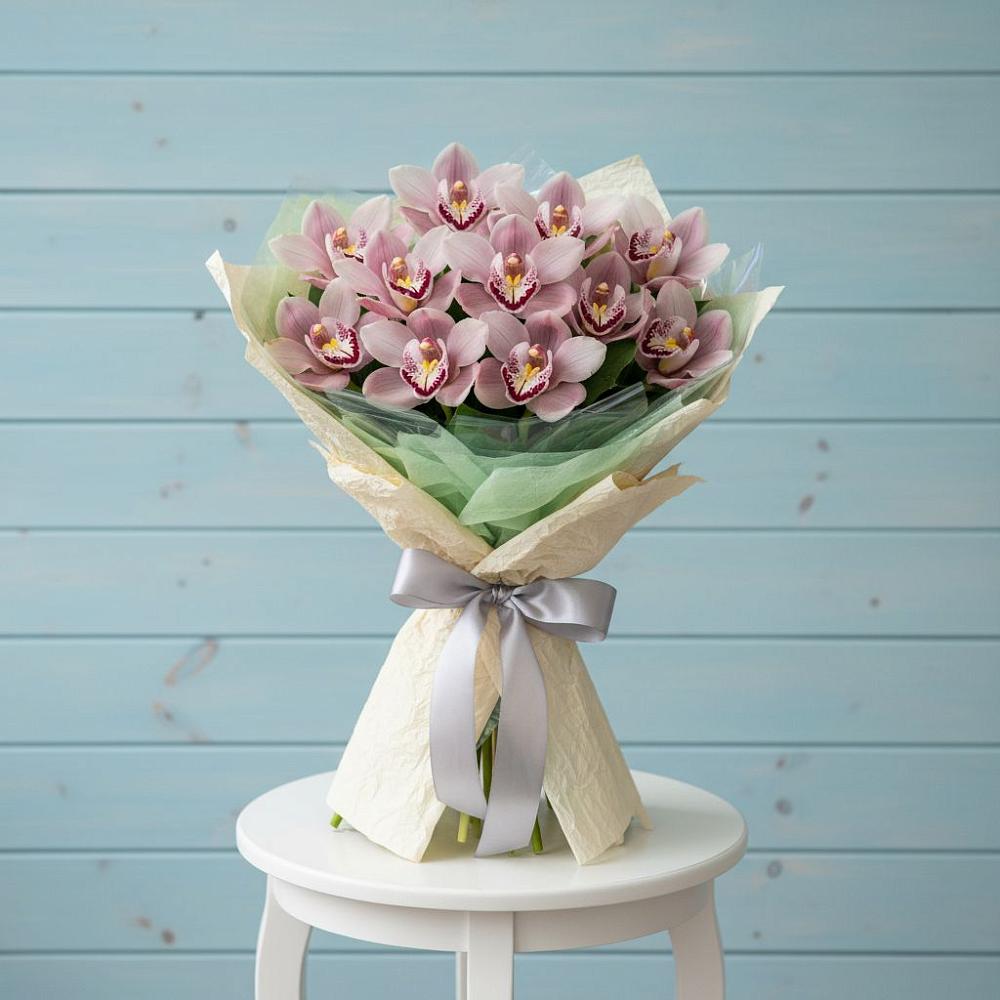 Букет цветов из: Орхидеи и Розы в Спартак