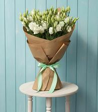 Букет цветов из:  Лизиантусы в Спартак