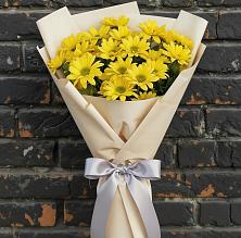 Букет цветов из:  Хризантемы в Спартак