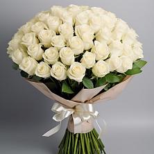 Букет 101 беля роза Белоснежка в Спартак