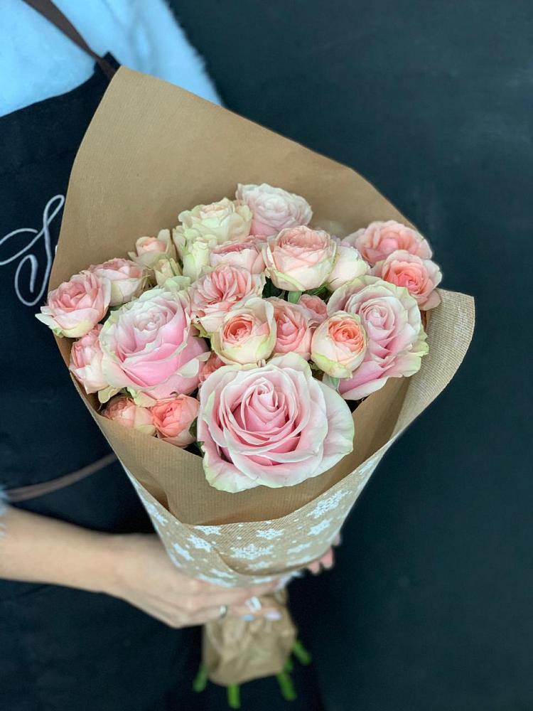 Букет цветов из: Хризантемы и Розы в Спартак