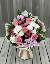 Букет цветов из:  Альстромерии, Гвоздики, Розы и Хризантемы #REPLACE_PRED# Спартак