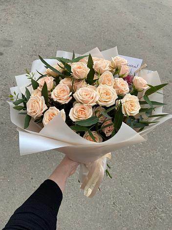 Букет Кремовые розы Латте в Спартак