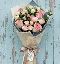 Букет цветов из:  Розы в Спартак