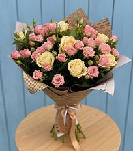Букет цветов из:  Розы в Спартак