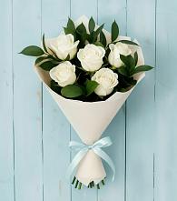 Букет цветов из:  Розы в Спартак