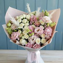 Букет цветов из:  Альстромерии и Розы в Спартак