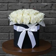 Цветочная композиция из Розы в шляпной коробке в Спартак